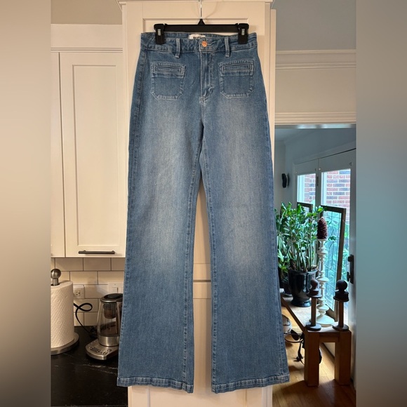 new Paige Leenah slide wide leg patch pocket jeans in Adley blue - Picture 4 of 9